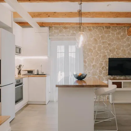 Maxilion * Anemomylos