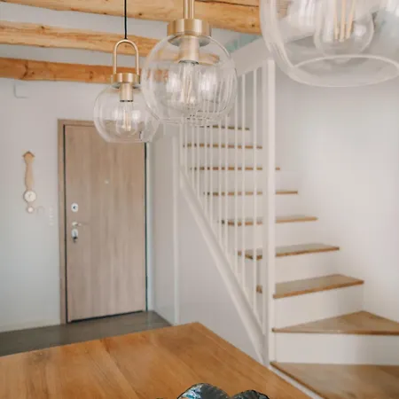 Maxilion Apartment